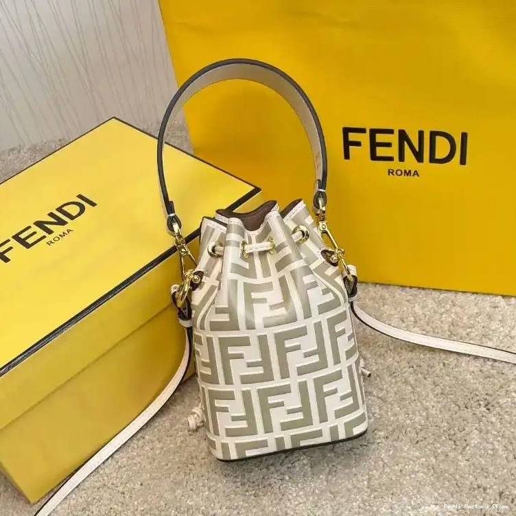Cheap Motif Calf Bucket Tresor Bag Leather Mon Fendi White FF In Mini 0505
